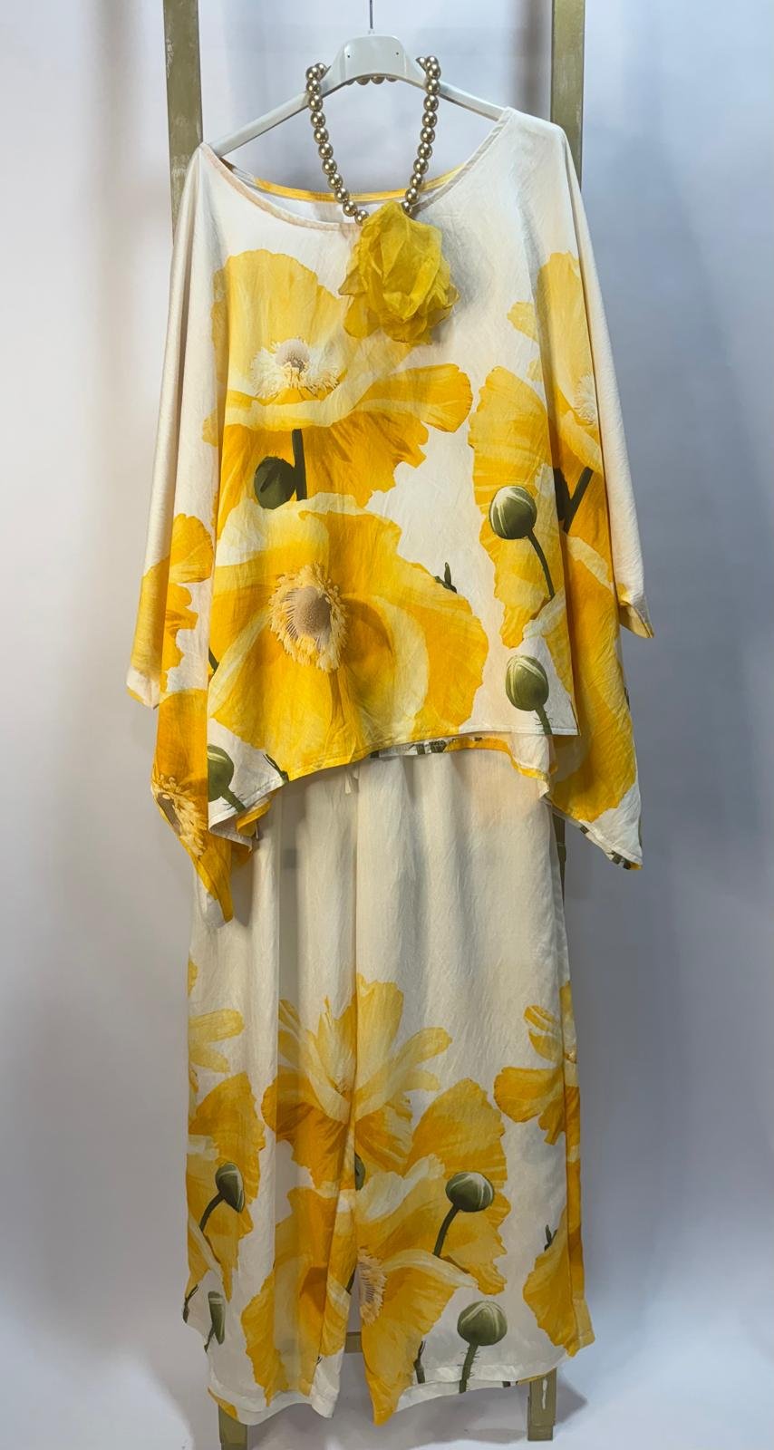 Conjunto Floral Amarillo Verano
