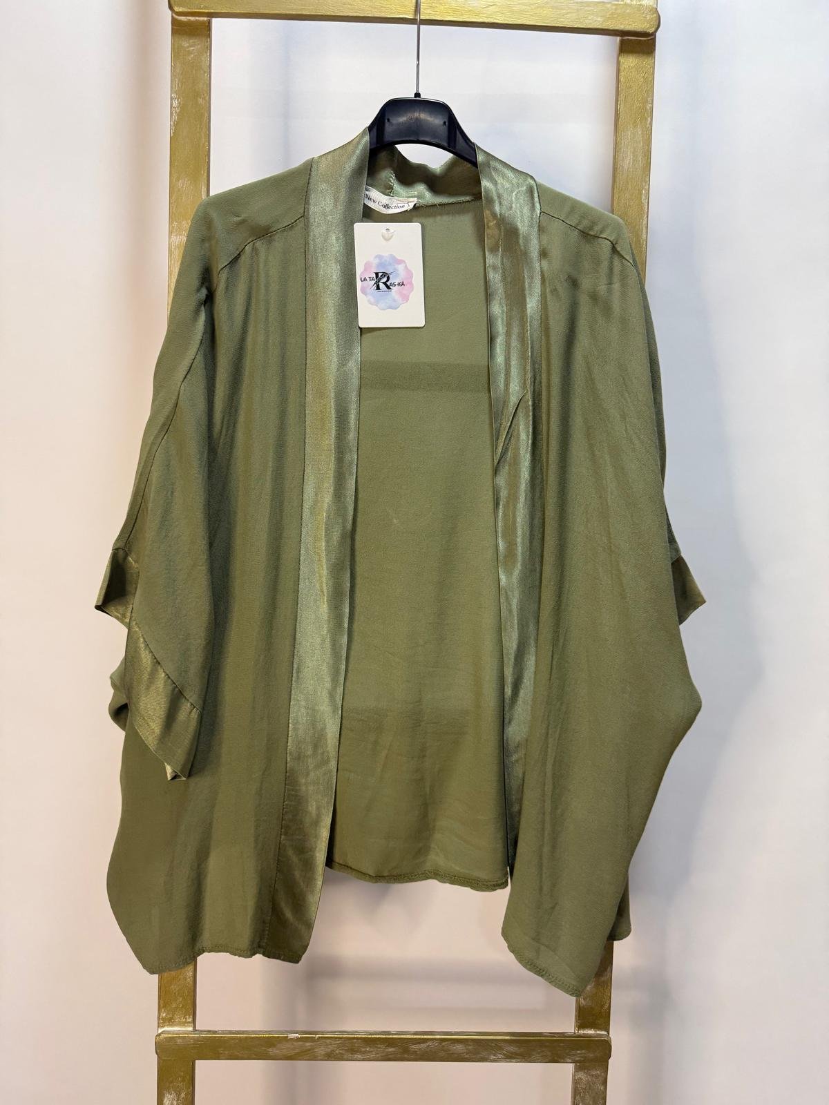 Kimono satinado verde