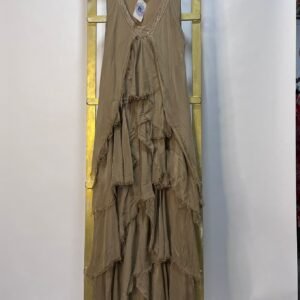 1 Vestido largo con volantes deshilachados