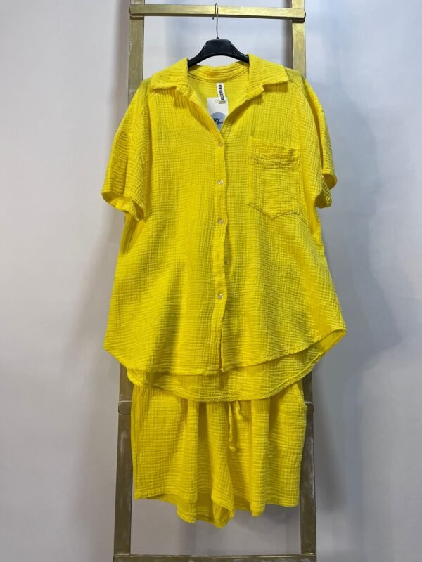 Conjunto camisero de algodón arrugado