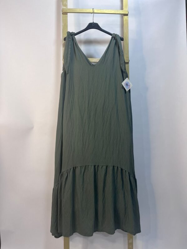 Vestido largo con tirantes anudados