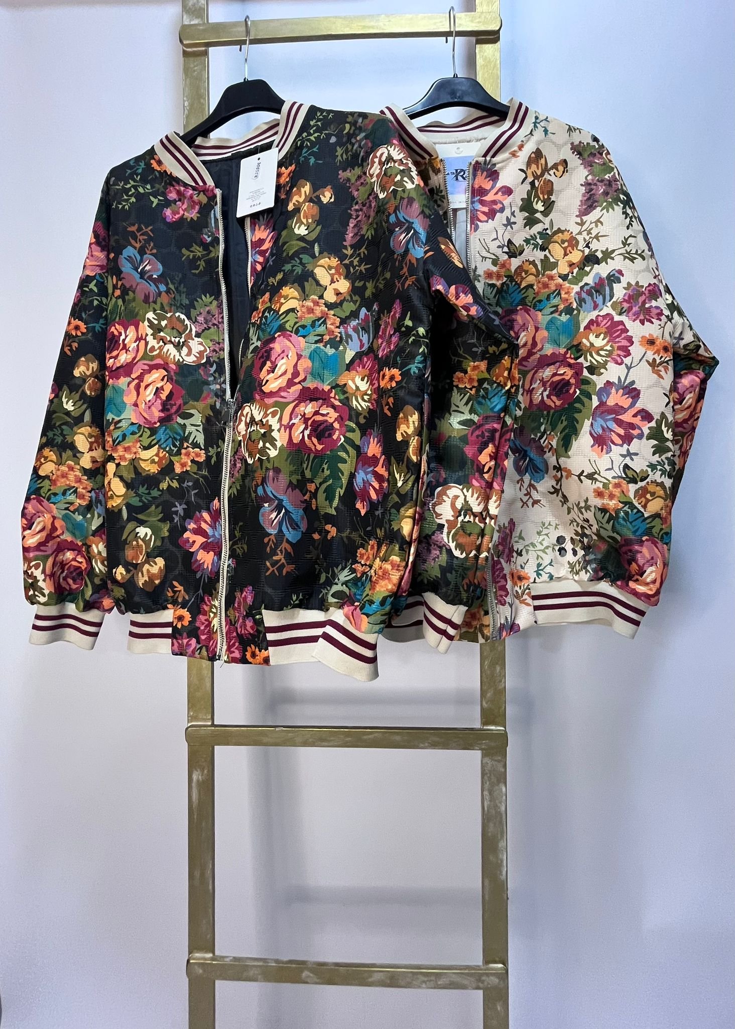 Chaqueta bomber floral